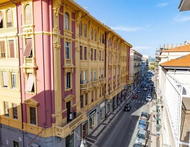 Luxury Vitruvio 55 *