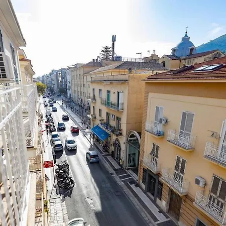 Luxury Vitruvio 55 Διαμέρισμα *